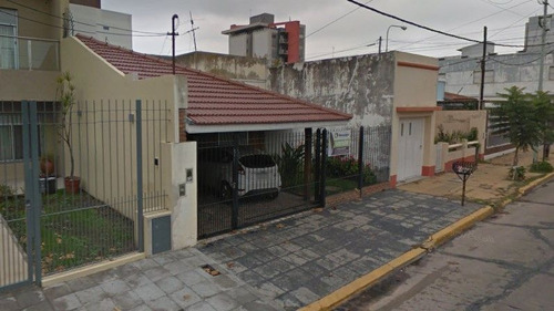 Casa + Monoambiente En Venta Berazategui Centro