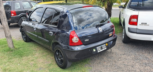 Volkswagen Suran 1.6 I Highline 90d 2009