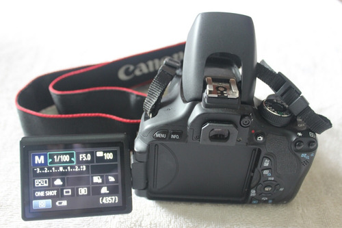 Canon 600d T3i Com Lente 18-55mm . Desconto A Vista