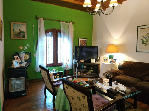 Venta Casa En Palermo 3 Dorm. Cocina Con Parrillero Y Azotea