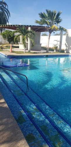 Imagen 13 de 14 de Alquiler Fijo, Bello Townhouse, Maneiro.