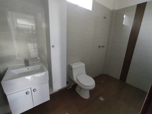 Imagen 10 de 14 de Townhouse En Venta Naguanagua Sector Manantial Gavip