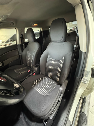 Fiat Toro 1.8 Endurance 16v Flex 4x2 Aut. 4p