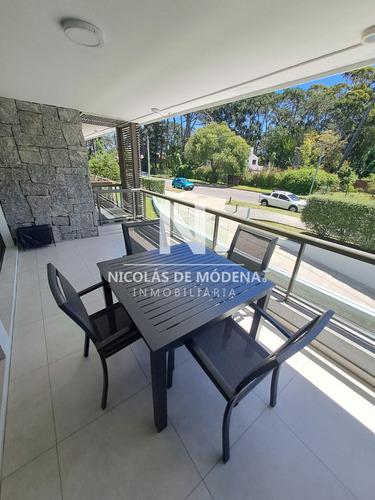 Impecable Departamento, Comodo E Iluminado En Edificio Unique