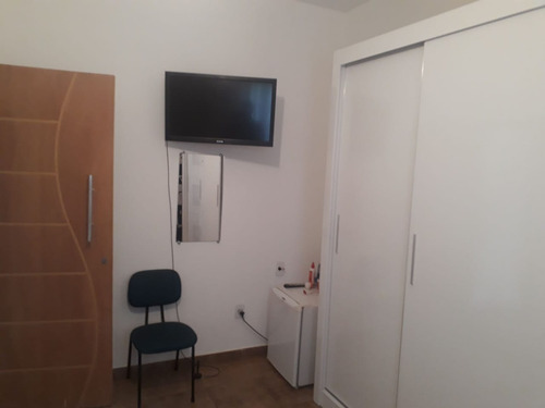 Imagem 17 de 20 de Chácara 2200m2 Área Construida 300m2 Casa 2 Dorms,sala,cozinha,banheiro,área C/churrasqueira,piscina,2 Vagas Cobertas - Ch00031 - 68784489