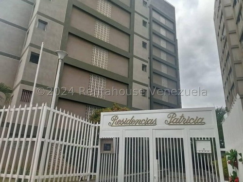 Apartamento En Alquiler - Prados Del Este - Andreina Castro - Mls# 24-20031