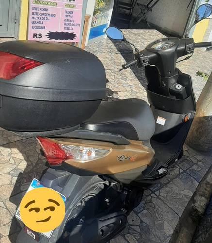 Scooter Lindy Q