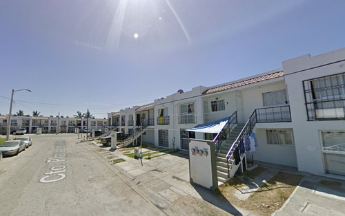 Casa En C. Circuito Playa Coromuel Num 236-c Zg046