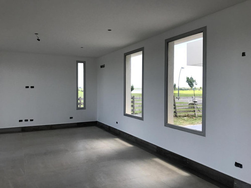 Imagen 9 de 30 de Casa 4 Dorm En Muelles - Puertos Del Lago