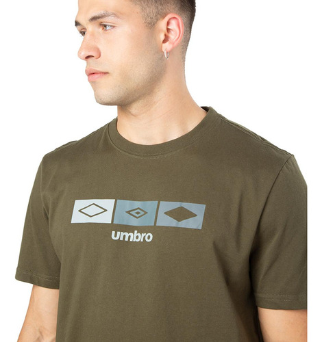 Polera Umbro Triangle Logo Hombre Verde