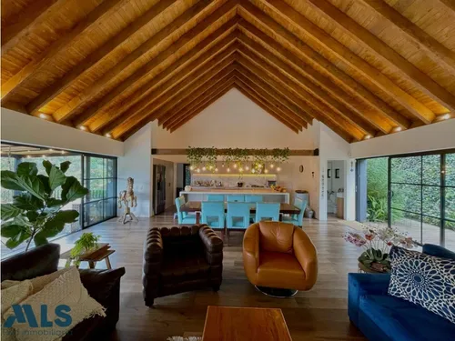 Hermosa Casa En El Retiro De Un Solo nivel(mls#253251)