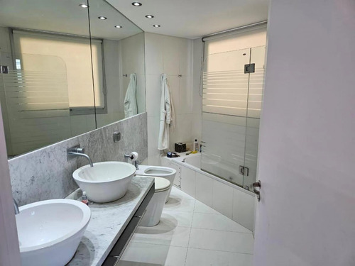 Departamento En Venta - 2 Dormitorios 2 Baños - 271mts2 - Puerto Madero