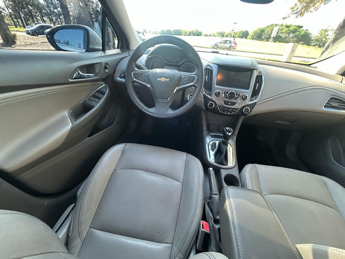 Chevrolet Cruze 1.4 ltz at hatchback