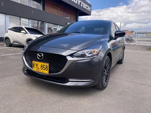Mazda 2 1.5 Touring Carbon Edition