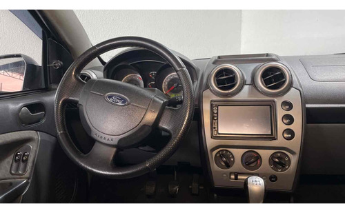 Ford Fiesta 1.6 ROCAM SEDAN 8V FLEX 4P MANUAL