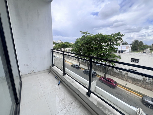 Re Venta En Renacimiento Us$ 180,000