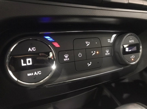 Imagem 2 de 15 de Fiat Cronos 1.8 Precision Aut (com Augusto)