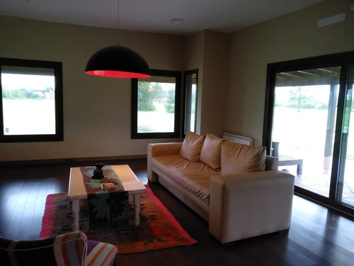 Casa A La Venta En Estancia Las Lilas Club De Chacras Campo