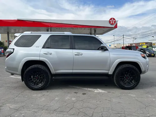 Toyota Sr5 4runner 4.0cc At Aa 4x4