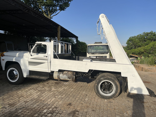 Ford F1300 Poliguindaste Caçamba