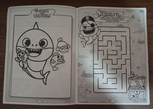Livro De Atividades Diversão Com Adesivos Baby Shark