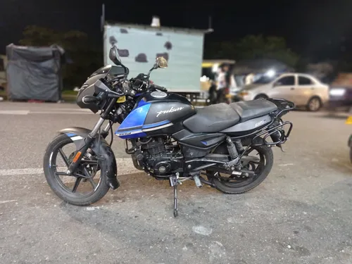 Pulsar 180 Fi Neon Color Negro Mate Único Dueño