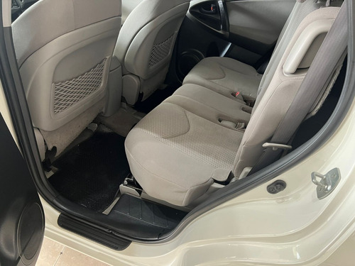 Imagen 14 de 18 de Toyota Rav