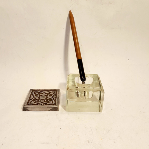 Tintero Antiguo De Cristal Y Peltre Con Pluma De Inmersión (Usado)