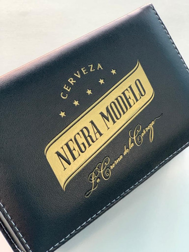 Dominó Corona Extra Cierre Blanco + Domino Negra Modelo