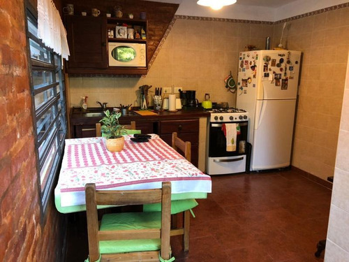 Imagen 7 de 12 de Casa - Barrio Parque Leloir