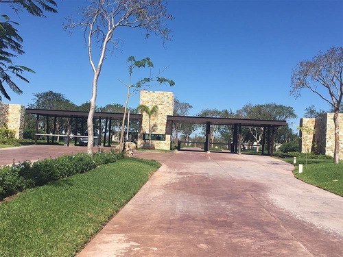 Lote En Venta En Mérida En Privada Parque Natura, Sitpach