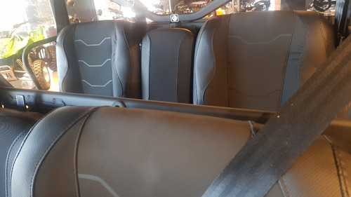 Imagen 15 de 21 de Can Am Defender Hd 10 Xt Max 6 Pax 0km En Stock Entrega Ya