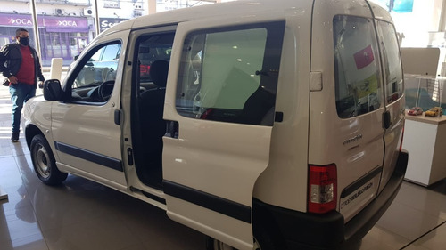 Imagen 13 de 15 de Citroën Berlingo 1.6 Furgon / Mixta
