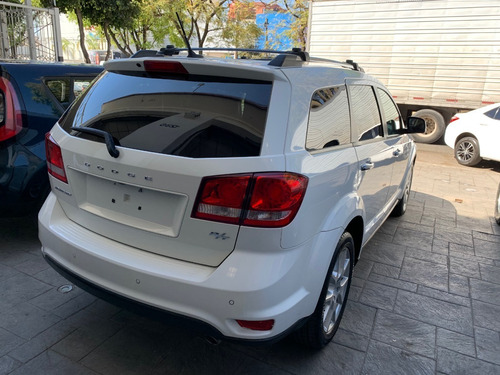 Imagen 10 de 15 de Dodge Journey Rt Piel Qc Pantalla 2014