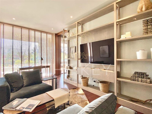 Casa De 4d Con Jardin, Piscina, Quincho Y 4 Est.las Condes