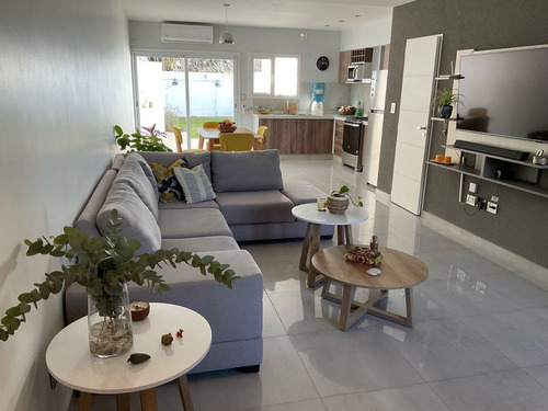 Venta Duplex Alta Calidad 2 Dorm Barrio Perticone , Centenario, Neuquen
