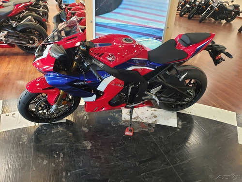Imagen 2 de 9 de 2021 Honda Cbr1000rr-r Fireblade Sp