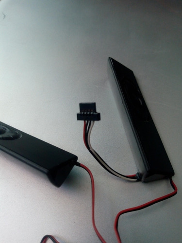 Bosinas Originales Internas Para Laptop Asus K52f (Usado)