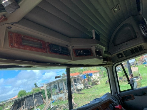 Internacional 9800i 6x2