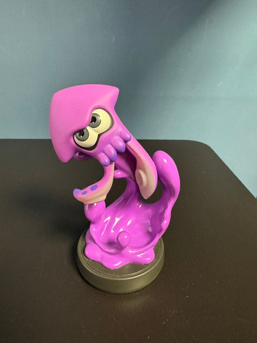 Amiibo Inkling Squid Neon Purple (abierto)