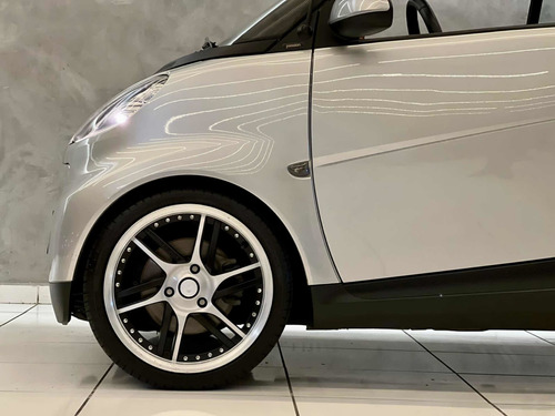 Imagem 15 de 15 de Smart Fortwo 1.0 Turbo Cabrio 2009 69.000km Interno Vermelho