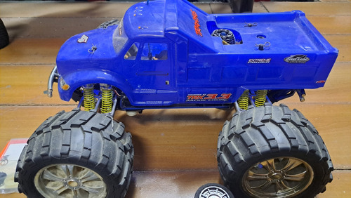 Traxxas T-maxx 1/8 Big Glow Foot Troco Rodas Pneus (Usado)