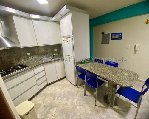 Mayra Lara Rah Vende Bello Apartamento Tipo Estudio En Chichiriviche, Playa Sur, En Conjunto Exclusivo Con Hermosa Piscina Con Tobogán, Vista Al Mar, 58mts2, 1 Hab., 2 Baños, 1 P/e