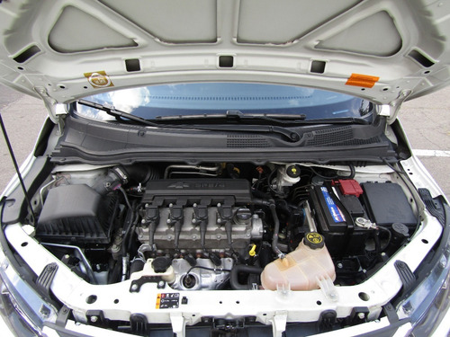 Imagen 15 de 15 de Chevrolet Onix 2020 1.4
