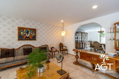 Casa En Venta En Lomas De Las Palmas