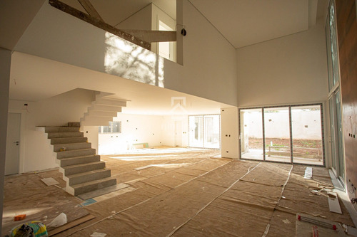 Residencia - Aristocrata - Ref: 8638 - V-8638