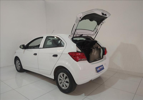 Imagem 10 de 14 de Chevrolet Onix Onix 1.0 Mpfi Joy 8v Flex 4p Manual