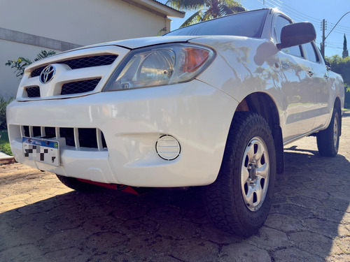 Toyota Hilux 2.5 Cab. Dupla 4x4 4p