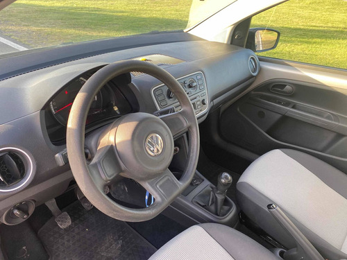 Volkswagen Up! 2017 1.0 Take