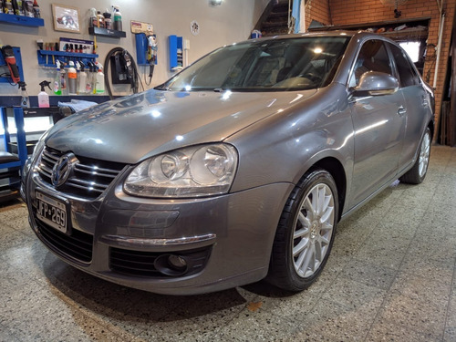 Volkswagen Vento 2.0 T Fsi